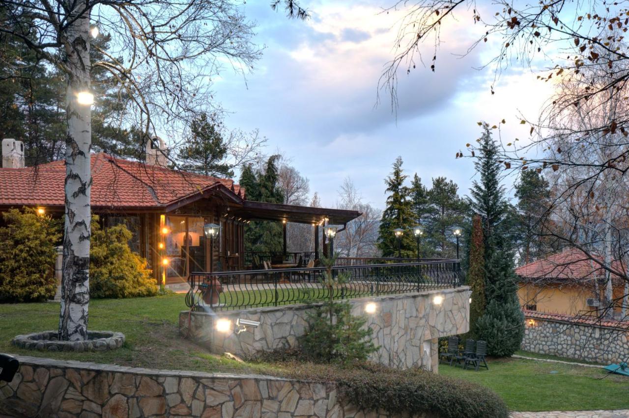 Villa Anna Luxury Lake Residence Shtarkelovo Gnezdo Exterior photo